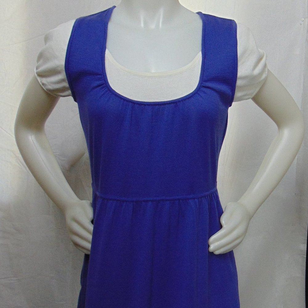 TRACY  M.   JUMPER IN JERSEY.   Size  M (Juniors).